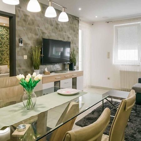 Devai-Lux Apartman Шарвар Экстерьер фото