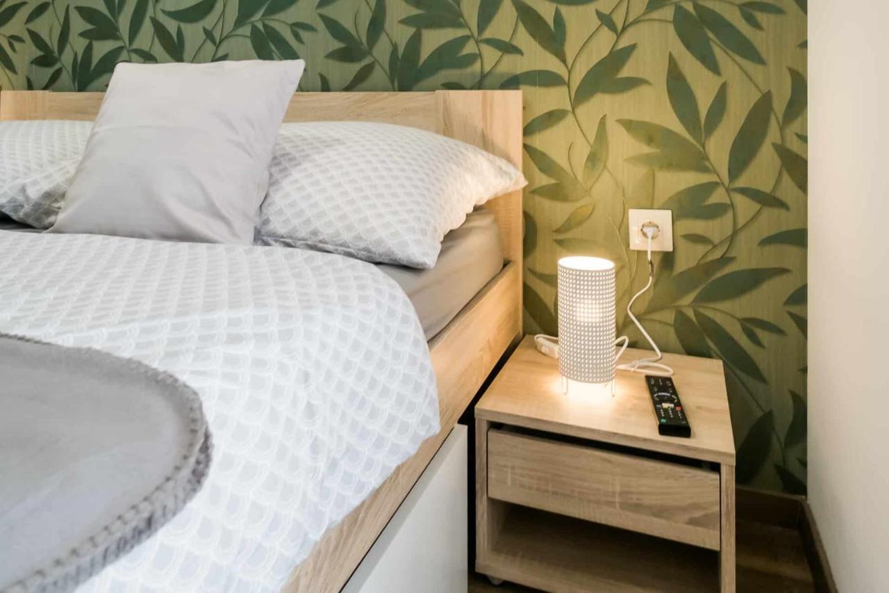 Devai-Lux Apartman Шарвар Экстерьер фото