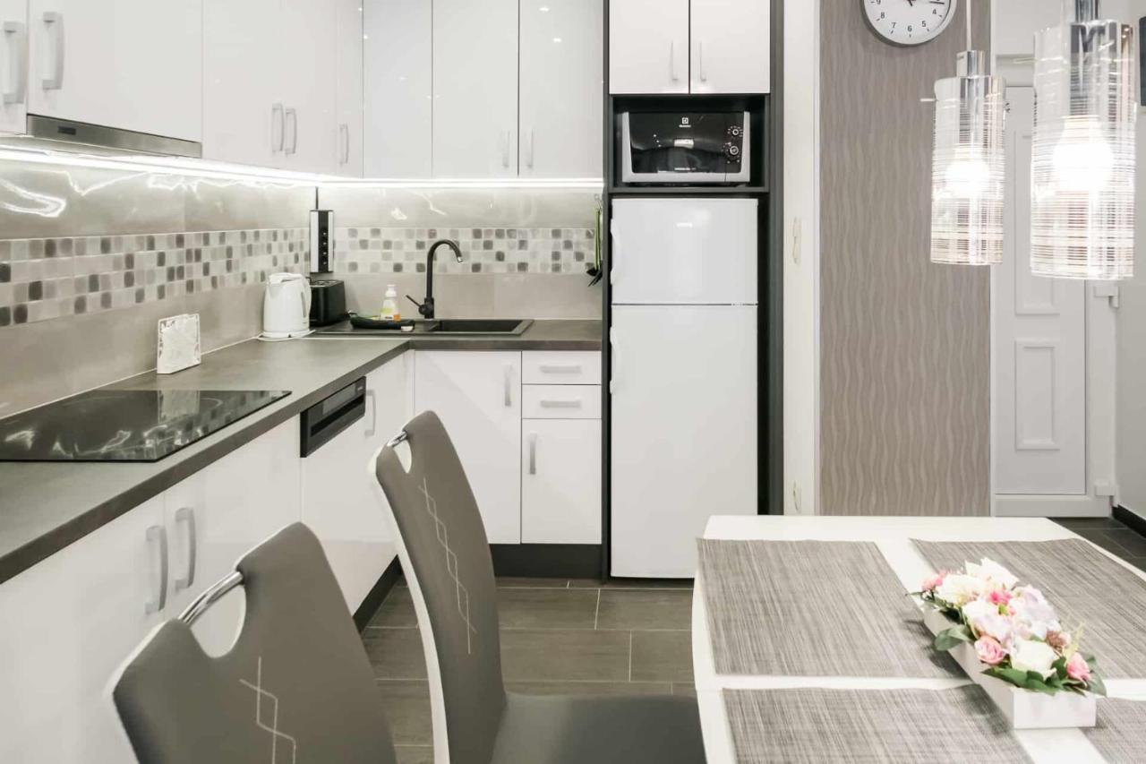 Devai-Lux Apartman Шарвар Экстерьер фото