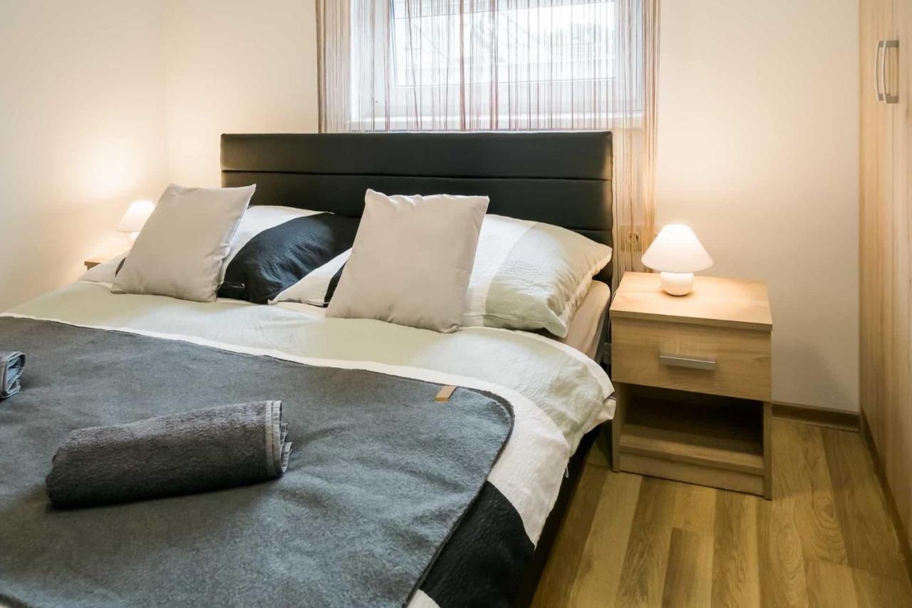 Devai-Lux Apartman Шарвар Экстерьер фото