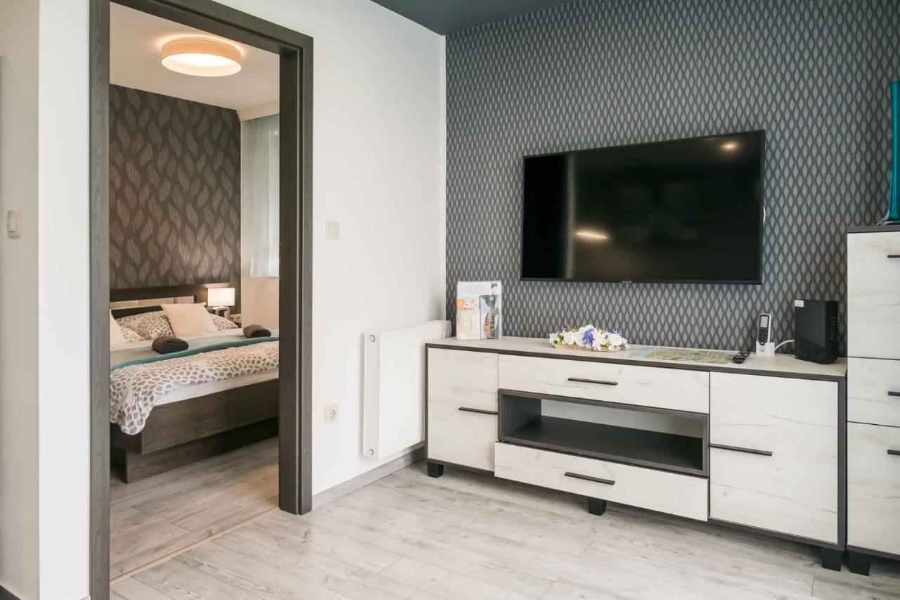 Devai-Lux Apartman Шарвар Экстерьер фото
