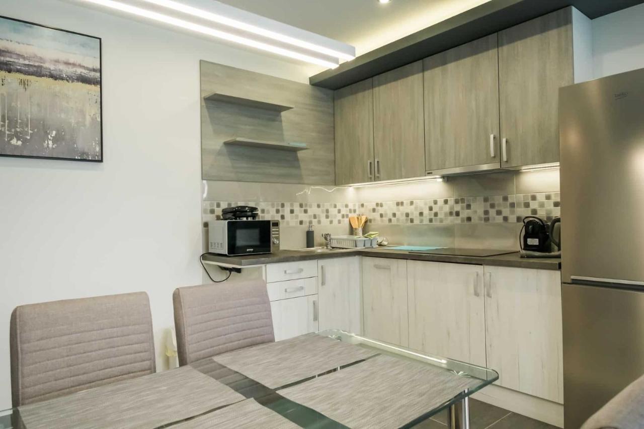 Devai-Lux Apartman Шарвар Экстерьер фото